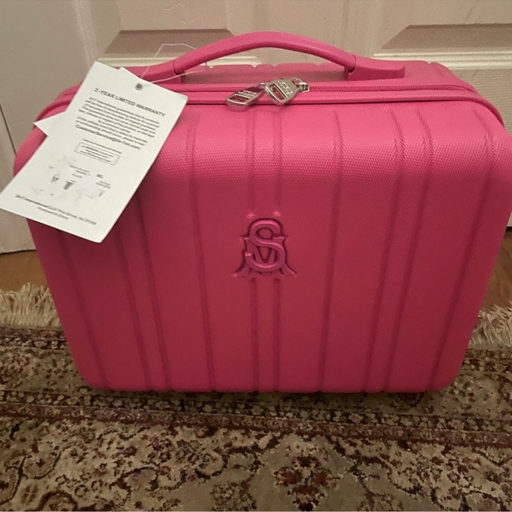Steve Madden Fantastic Collection Hard Side Travel Beauty Case-Magenta